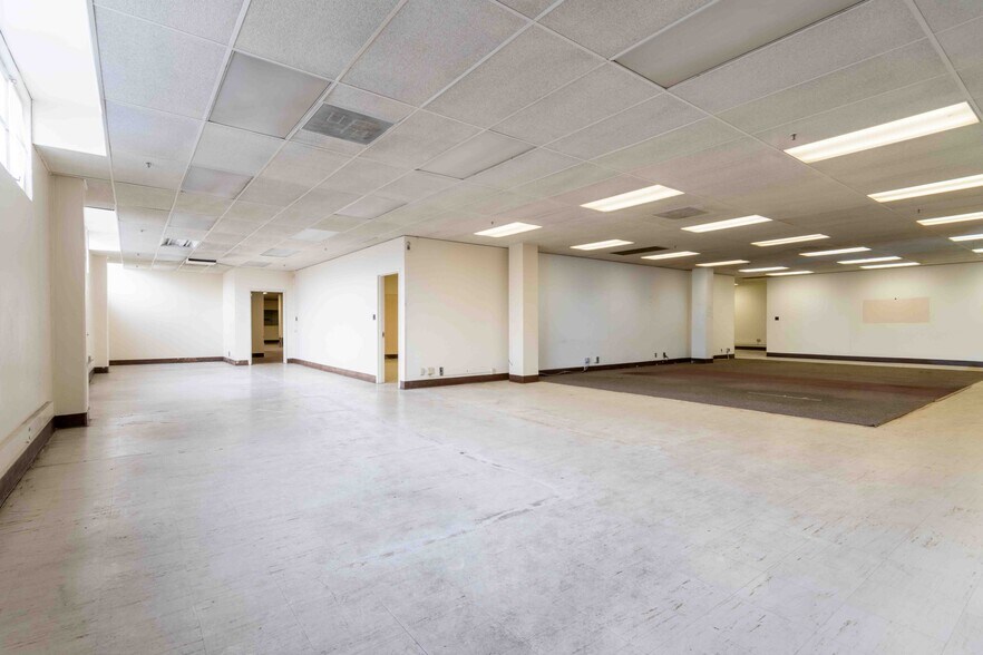 More Photos Of 610-690 Brannan St, San Francisco Warehouse For Lease