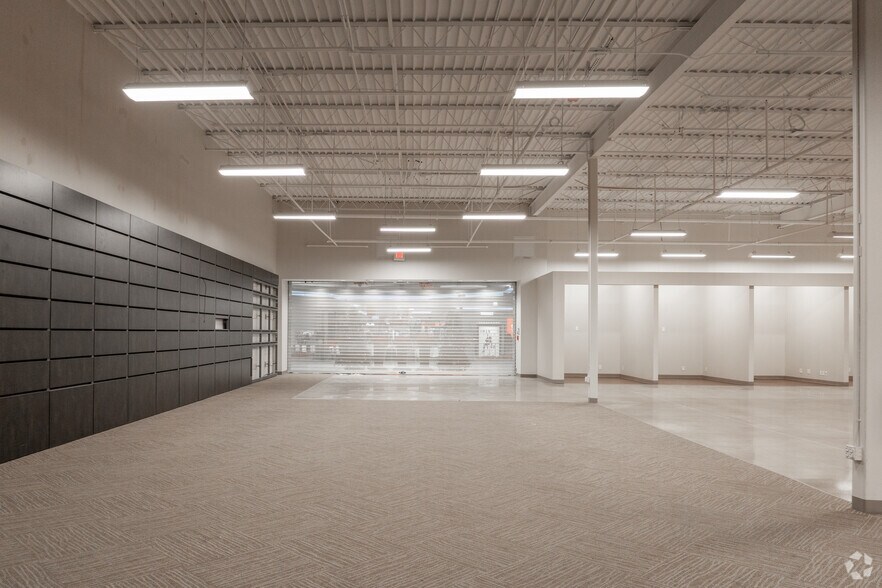 More Photos Of 2201 S Interstate 35 E, Denton Storefront For Lease