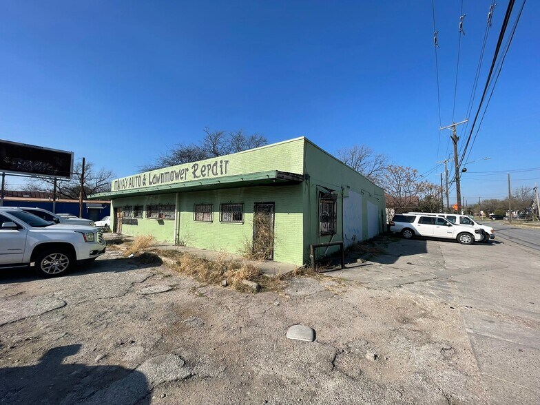 More Photos Of 1029 N New Braunfels Ave, San Antonio Freestanding For Sale