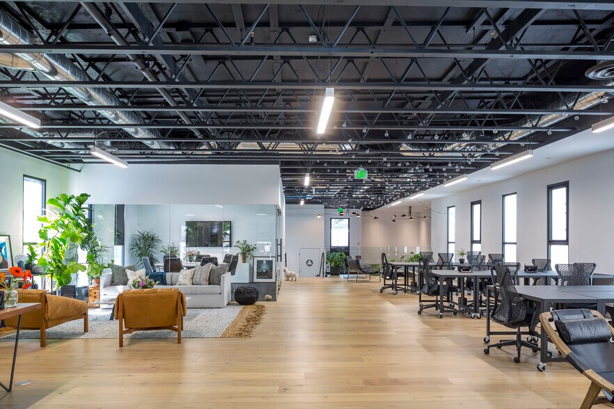 Primary Photo Of 2400-2410 Hyperion Ave, Los Angeles Loft Creative Space For Lease