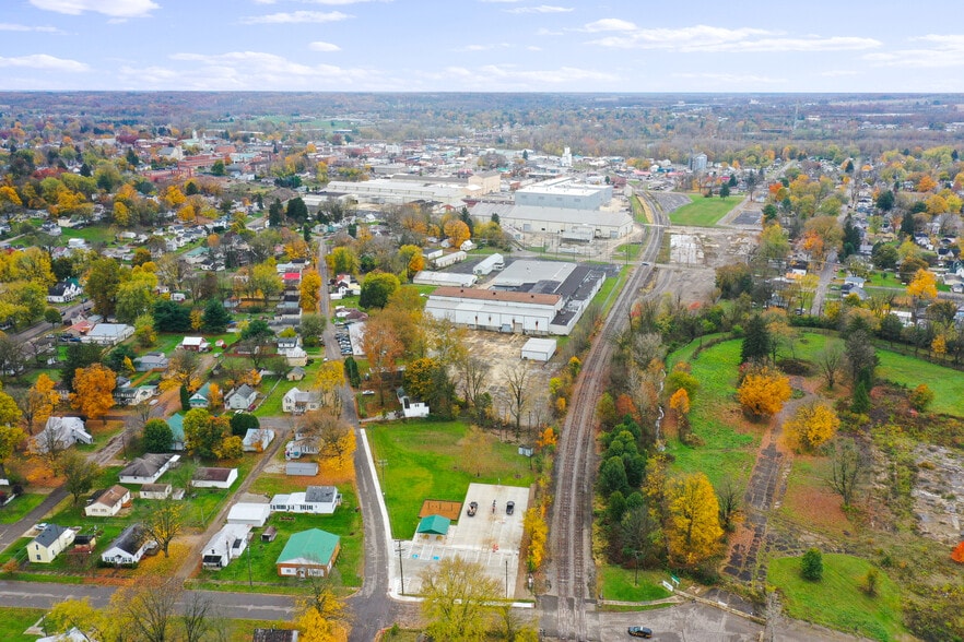 More Photos Of 105 N Sandusky St, Mount Vernon Unknown For Lease