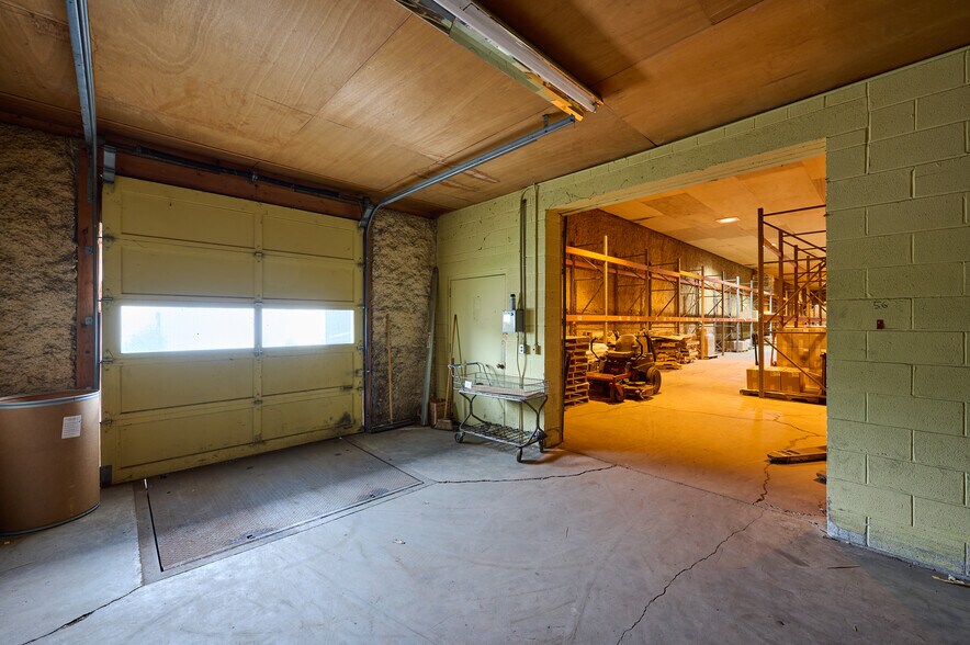 More Photos Of 352 Center St, Caledonia Manufacturing For Sale