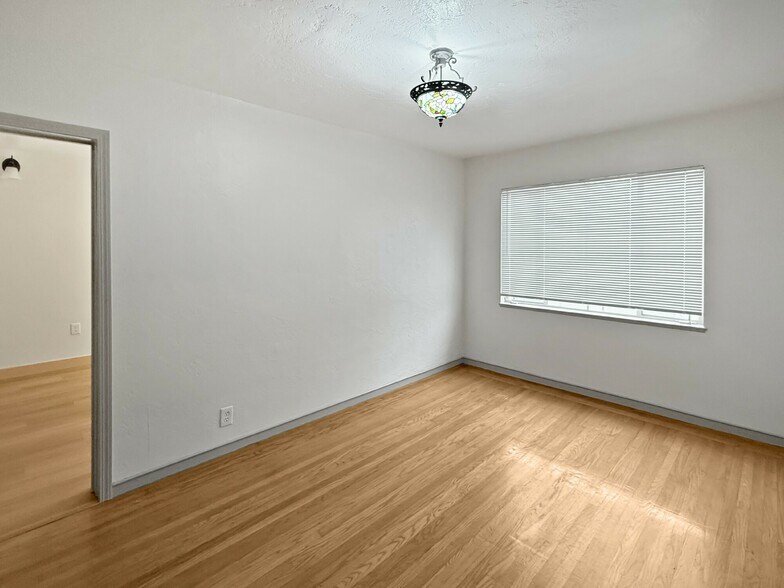 More Photos Of 1919 Curtis St, Berkeley Apartments For Sale