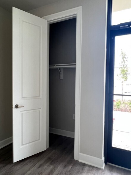 More Photos Of 3129 Kingsley Dr, Pearland Medical For Sale