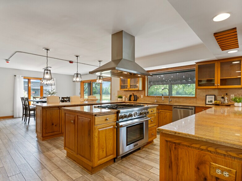 More Photos Of 22660 S Harlem Ave, Frankfort Flex For Sale