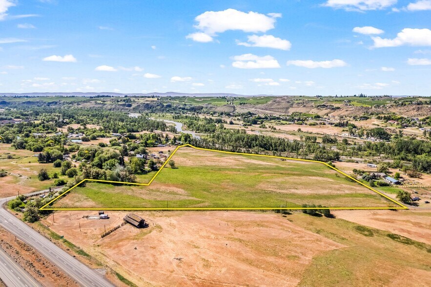 More Photos Of NKA McCormick Road, Yakima Land For Sale