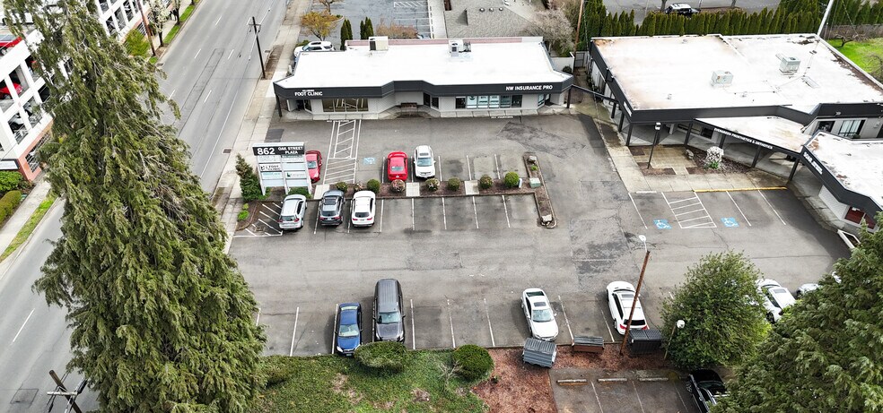 More Photos Of 862 SE Oak St, Hillsboro Medical For Sale
