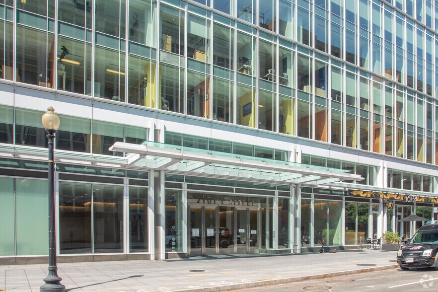 More Photos Of 2101 L St NW, Washington Office For Lease