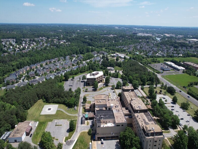 More Photos Of 7350 Van Dusen Rd, Laurel Medical For Sale