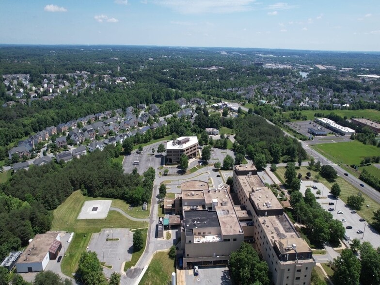 More Photos Of 7350 Van Dusen Rd, Laurel Medical For Sale