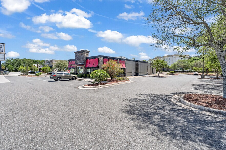 More Photos Of 1022 Hospitality Ln, Jacksonville Restaurant For Sale