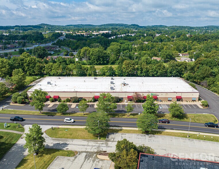 More Photos Of 220 Executive Dr, Cranberry Light Manufacturing For Lease