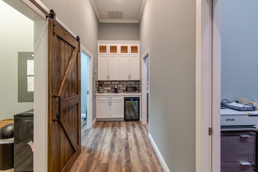 More Photos Of 3390 N State Rd, Davison Medical For Sale