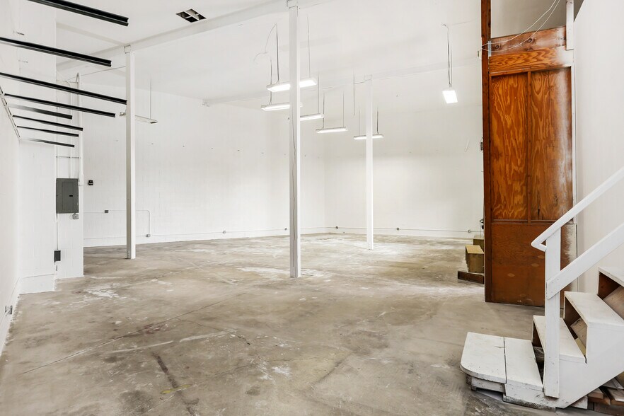 More Photos Of 4931 Venice Blvd, Los Angeles Storefront For Lease