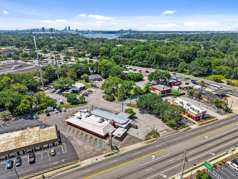 Primary Photo Of 1638 University Blvd S, Jacksonville Restaurant For Sale