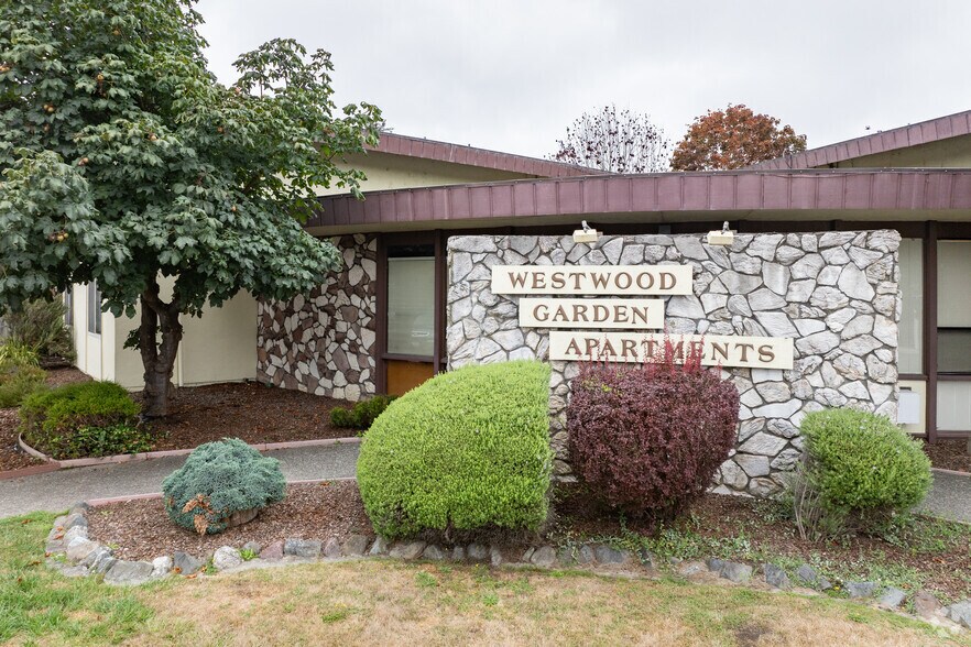 More Photos Of 2351 Westwood Ct, Arcata Apartments For Sale