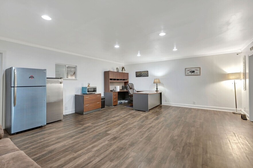 More Photos Of 7754 S State Route 73, Wilmington Flex For Lease