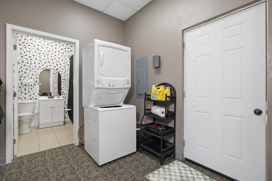 More Photos Of 1213 Highway 63, Houston General Retail For Sale