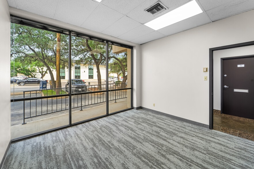 More Photos Of 1800 NE Loop 410, San Antonio Unknown For Lease