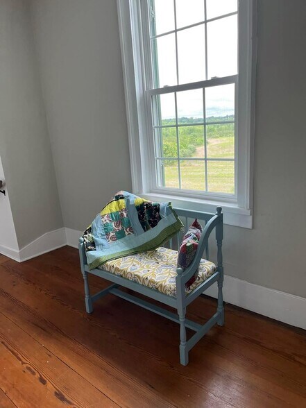 More Photos Of 4087 Coleman Dr, Alton Specialty For Sale