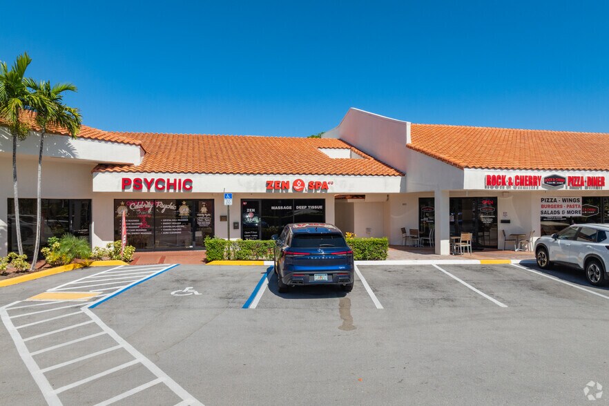 More Photos Of 7400 N Federal Hwy, Boca Raton Unknown For Lease
