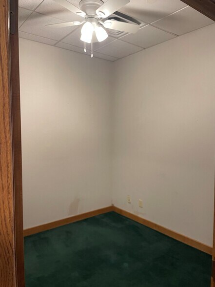 More Photos Of 419 W Broadway St, Muskogee Office For Lease
