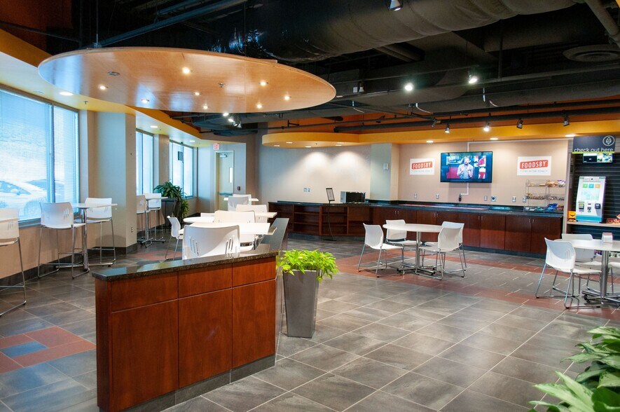 More Photos Of 11091 Sunset Hills Rd, Reston Office For Lease