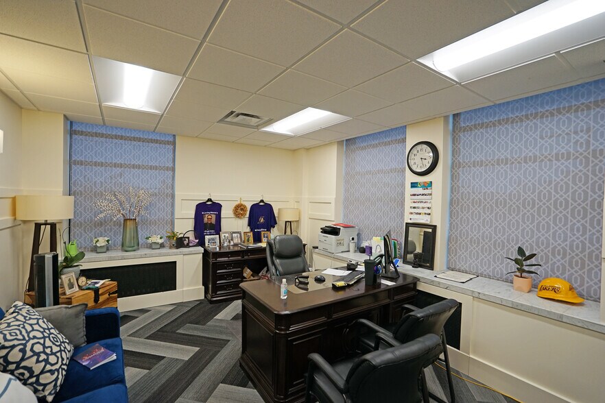 More Photos Of 30-34 N 3rd St, Yakima Office For Lease