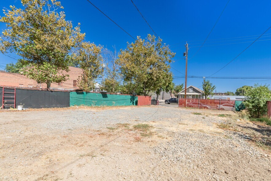 More Photos Of 23 E 6th St, Tracy Office For Sale