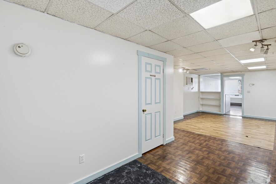 More Photos Of 54 E Franklin St, Hagerstown Storefront Retail Office For Lease