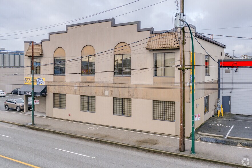 More Photos Of 1435-1445 Powell St, Vancouver Warehouse For Lease