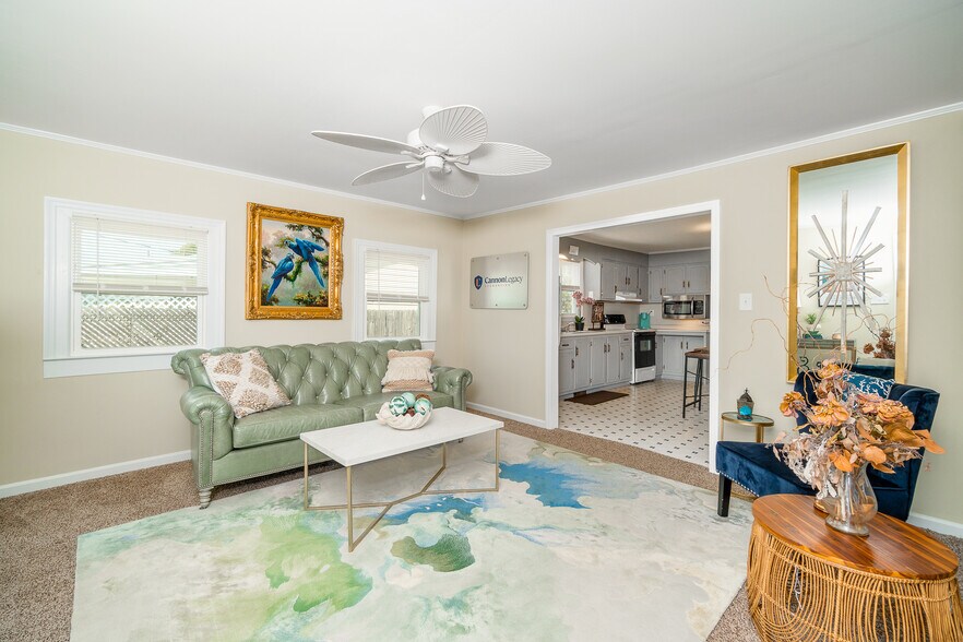 More Photos Of 1113 Lennoxville Rd, Beaufort Loft Creative Space For Sale