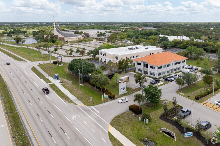 More Photos Of 3620 Colonial Blvd, Fort Myers Office For Lease