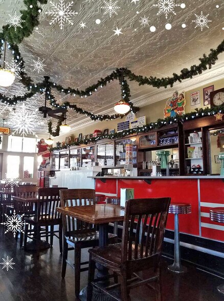 More Photos Of 230 W Saint Louis St, Lebanon Restaurant For Sale