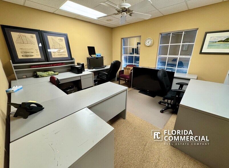 More Photos Of 1115 SE Ocean Blvd, Stuart Office Residential For Sale