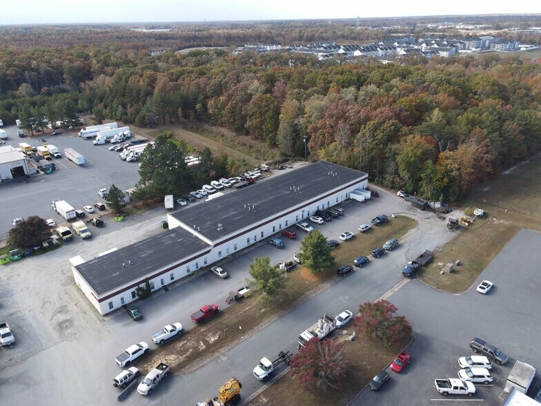 More Photos Of 4006 Leonard Dr, Fredericksburg Warehouse For Lease