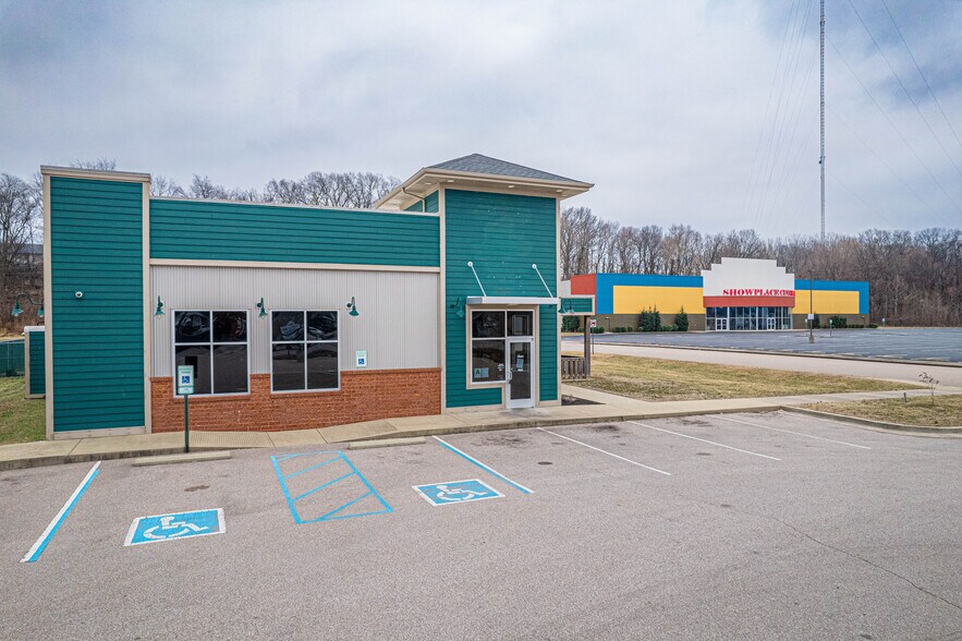 More Photos Of 401 Walker Dr, Henderson General Retail For Sale