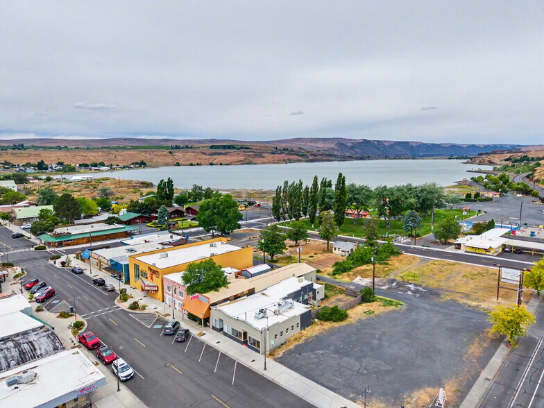More Photos Of 330 Main Ave E, Soap Lake Freestanding For Lease