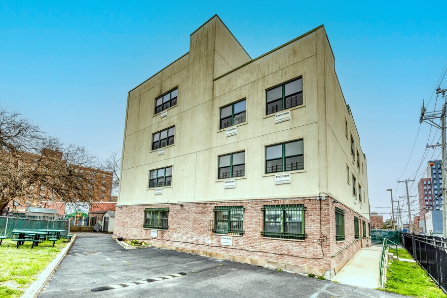 More Photos Of 311 Beach 53rd St, Far Rockaway Apartments For Sale