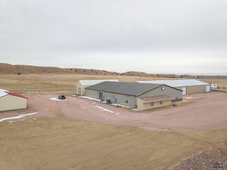 More Photos Of 27592 N 79 Hwy, Hot Springs Warehouse For Lease
