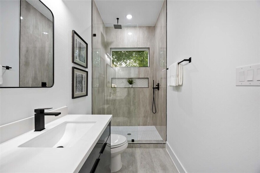 More Photos Of 4430 Knoxville Street #A-B, Houston Apartments For Sale