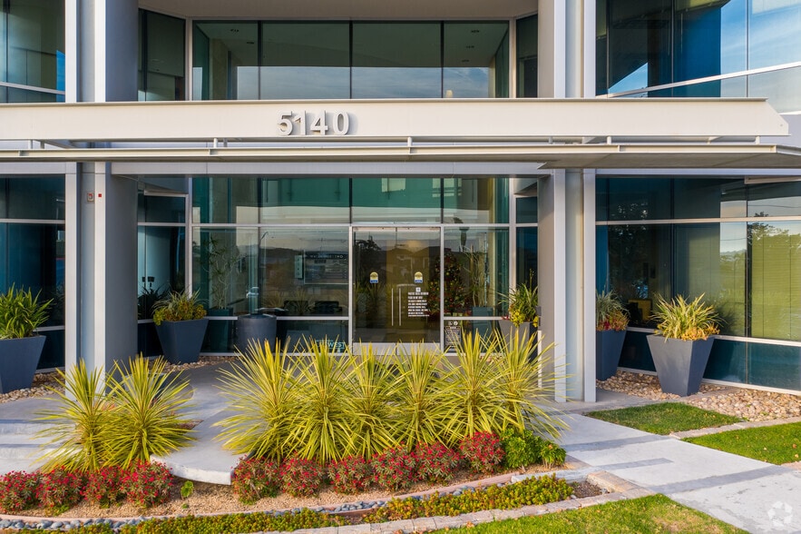 More Photos Of 5140-5150 W Goldleaf Cir, Los Angeles Office For Lease