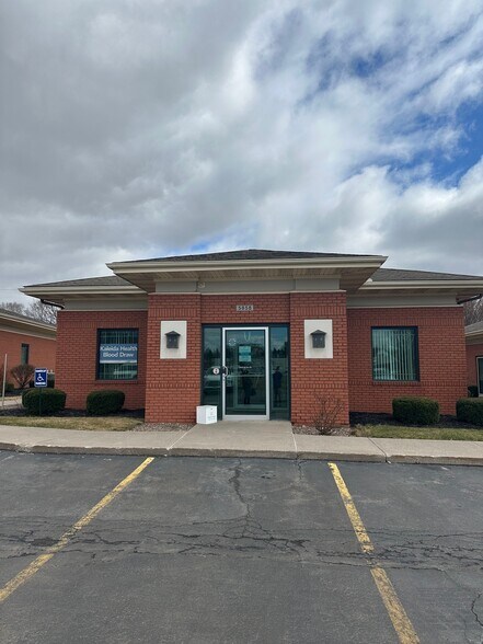 Primary Photo Of 5858 Snyder Dr, Lockport Medical For Lease