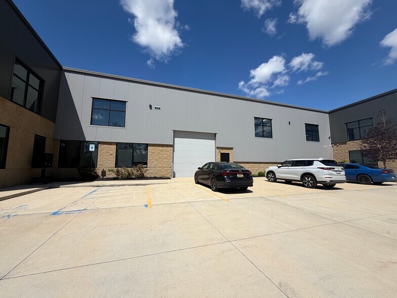 More Photos Of 1535 Steele Ave SW, Grand Rapids Distribution For Lease
