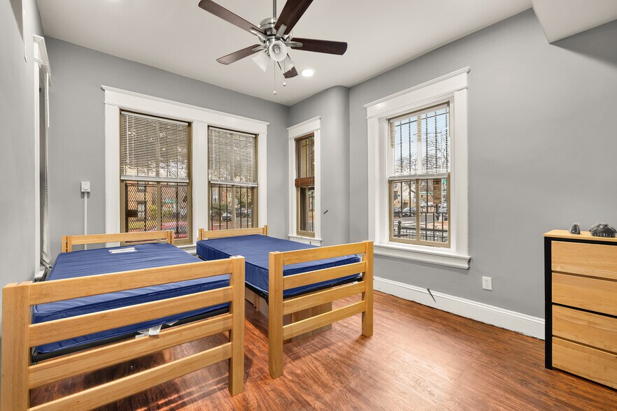 More Photos Of 500 9th St SE, Washington Apartments For Sale