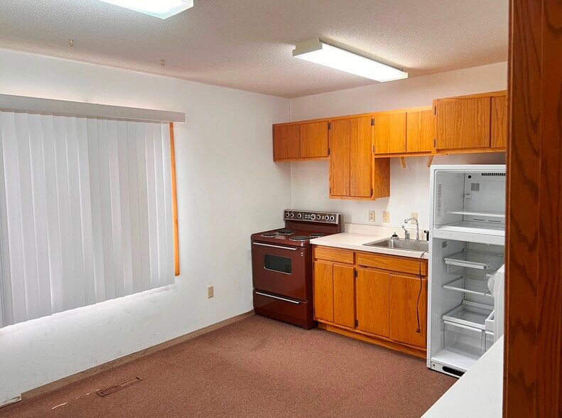 More Photos Of 516 NW 6th St, Brainerd Office For Lease