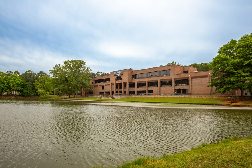 More Photos Of 3500 Riverside Dr, Macon-Bibb Religious Facility For Sale