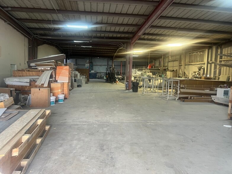 More Photos Of 7501 E Adamo Dr, Tampa Warehouse For Sale