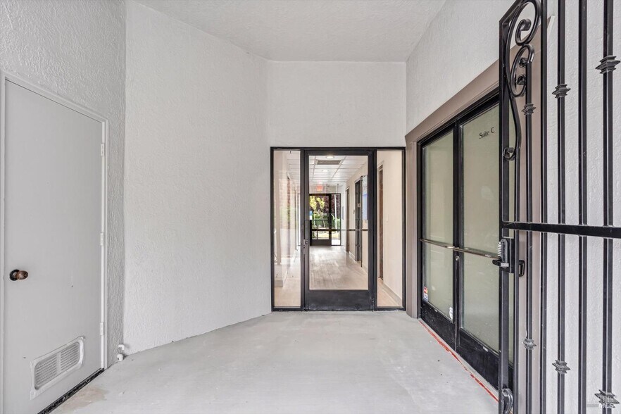 More Photos Of 1370 Medical Center Dr, Rohnert Park Medical For Lease