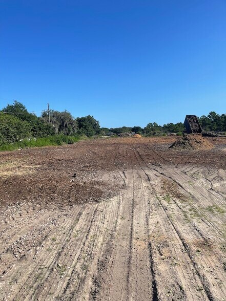 More Photos Of 205 Bomber Rd, Winter Haven Land For Lease